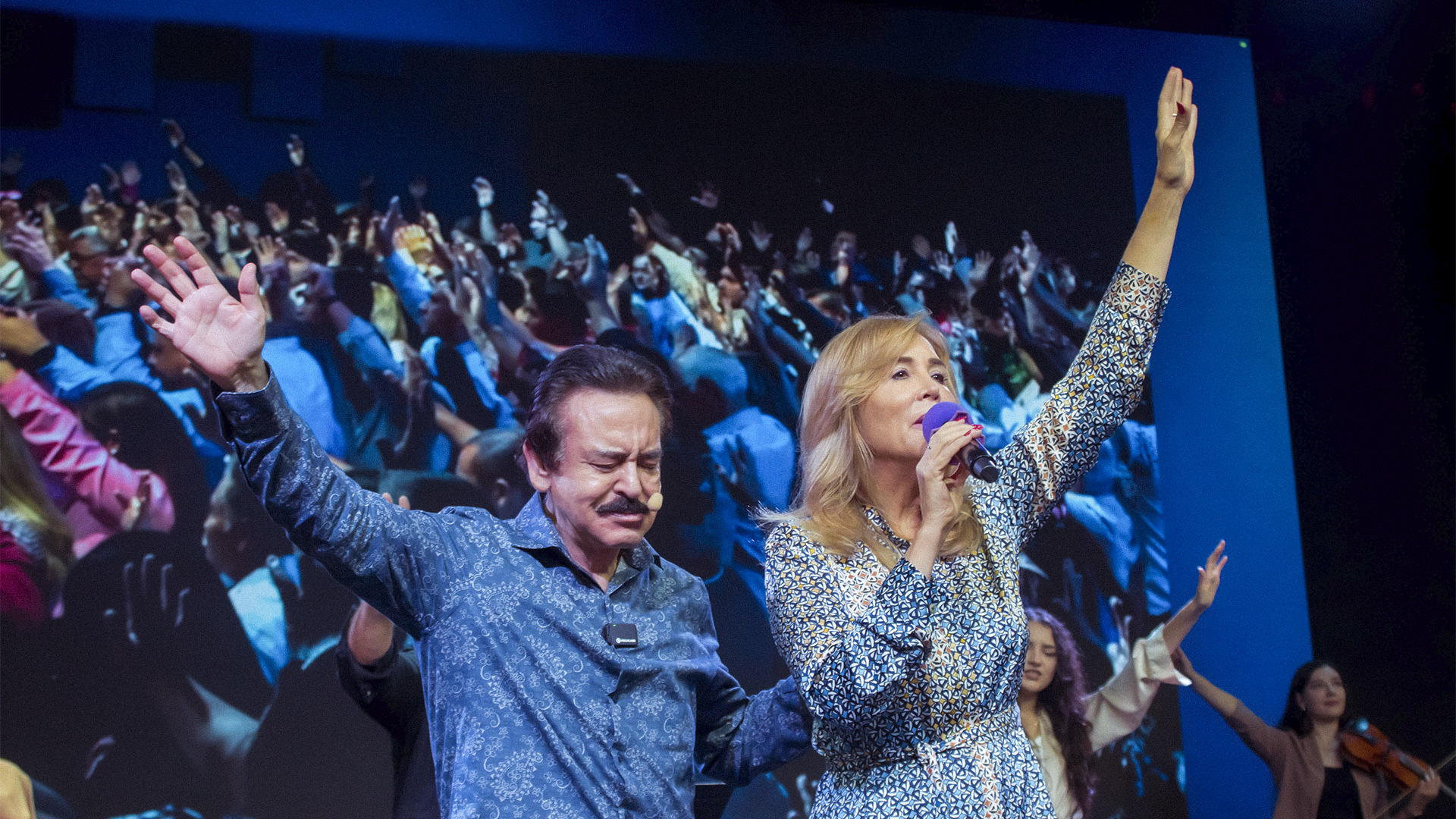 Pastores Victor y Claudia Carretero